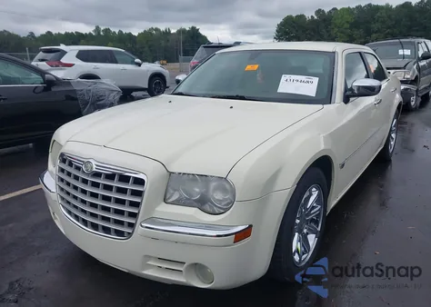 2006 Chrysler 300C из США, поврежденный, VIN 2C3KA63H06H441811